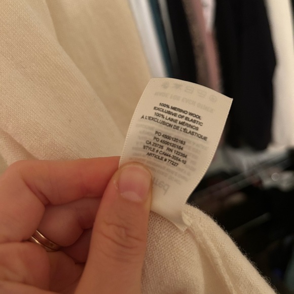 ARITZIA MERINO WOOL CARDIGAN - Picture 4 of 9